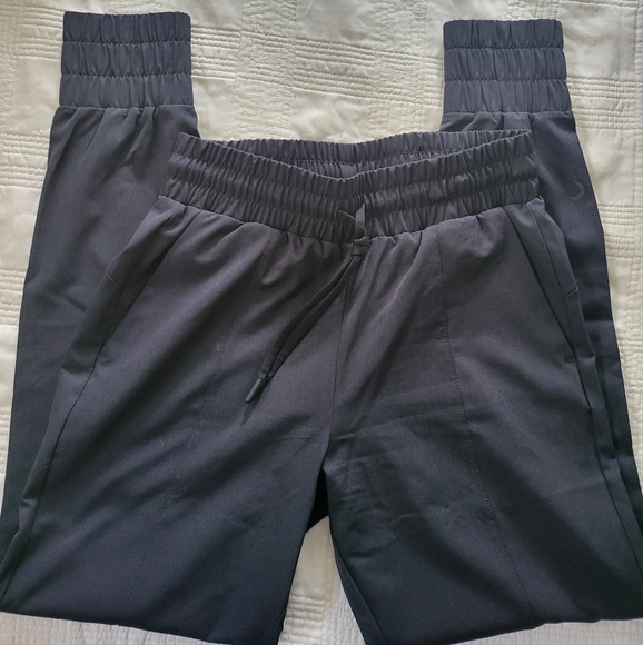 Zyia Black Perfection Jogger - Picture 1 of 6